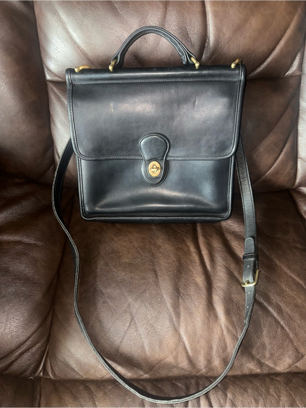 vintage Coach Willis top handle bag in black leather